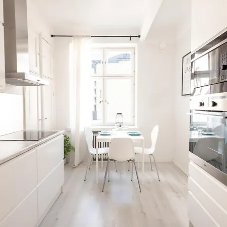 アパート 2ndhomes Bright 1br In Kamppi ヘルシンキ